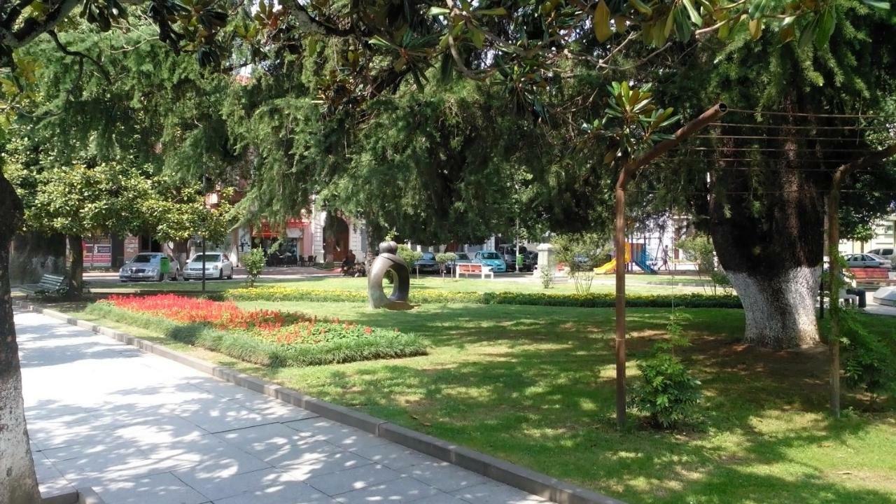Apartament In The Centre 바투미 외부 사진